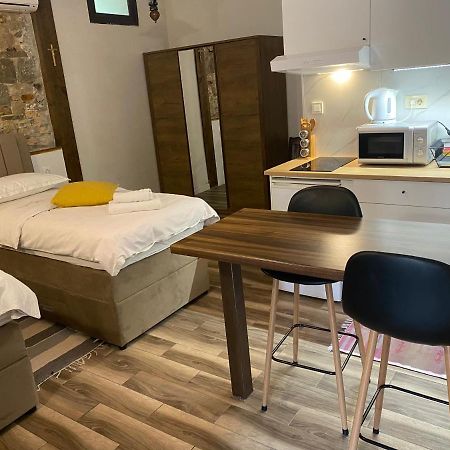 Elena Rooms سبليت المظهر الخارجي الصورة