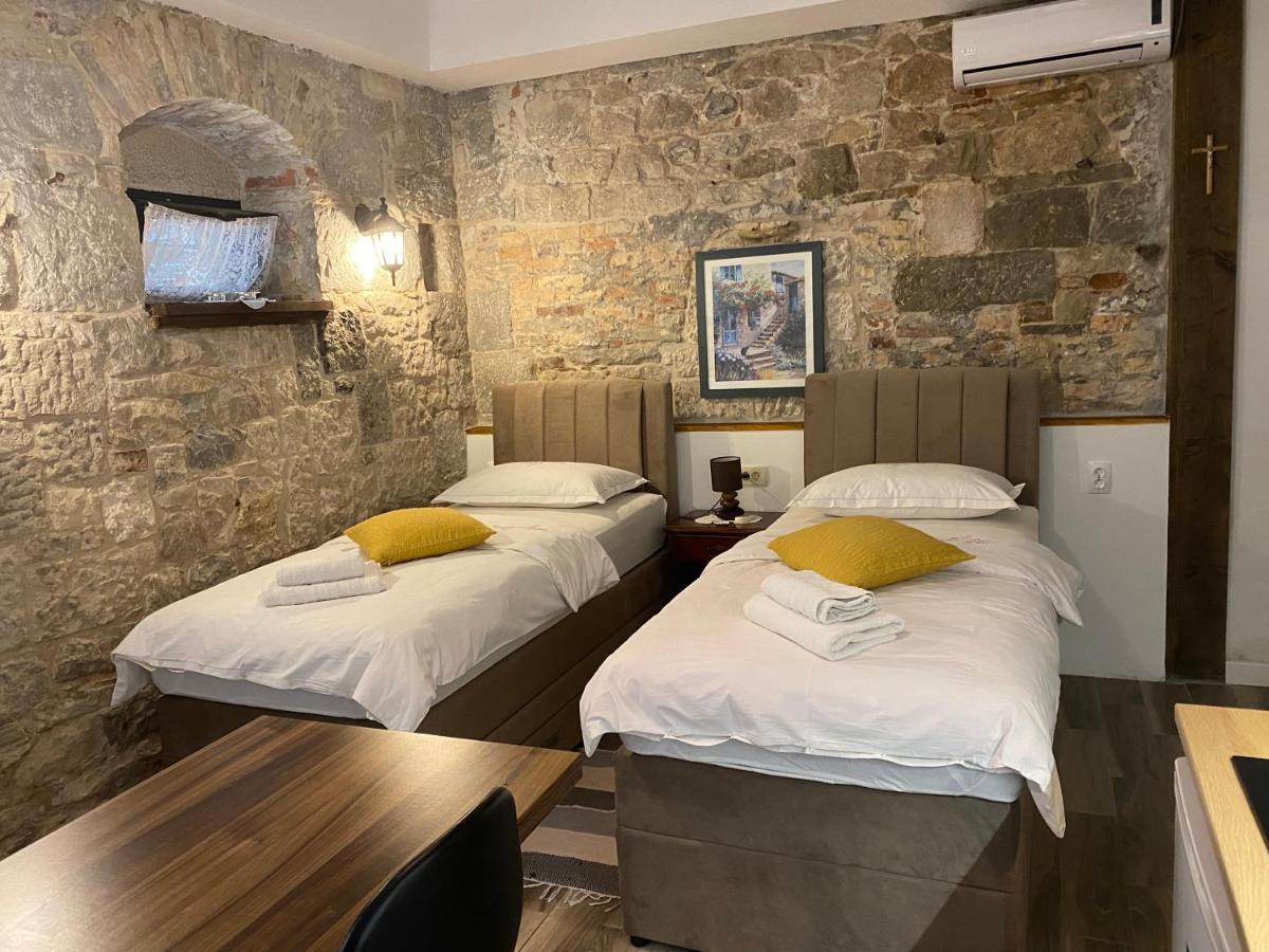 Elena Rooms سبليت المظهر الخارجي الصورة