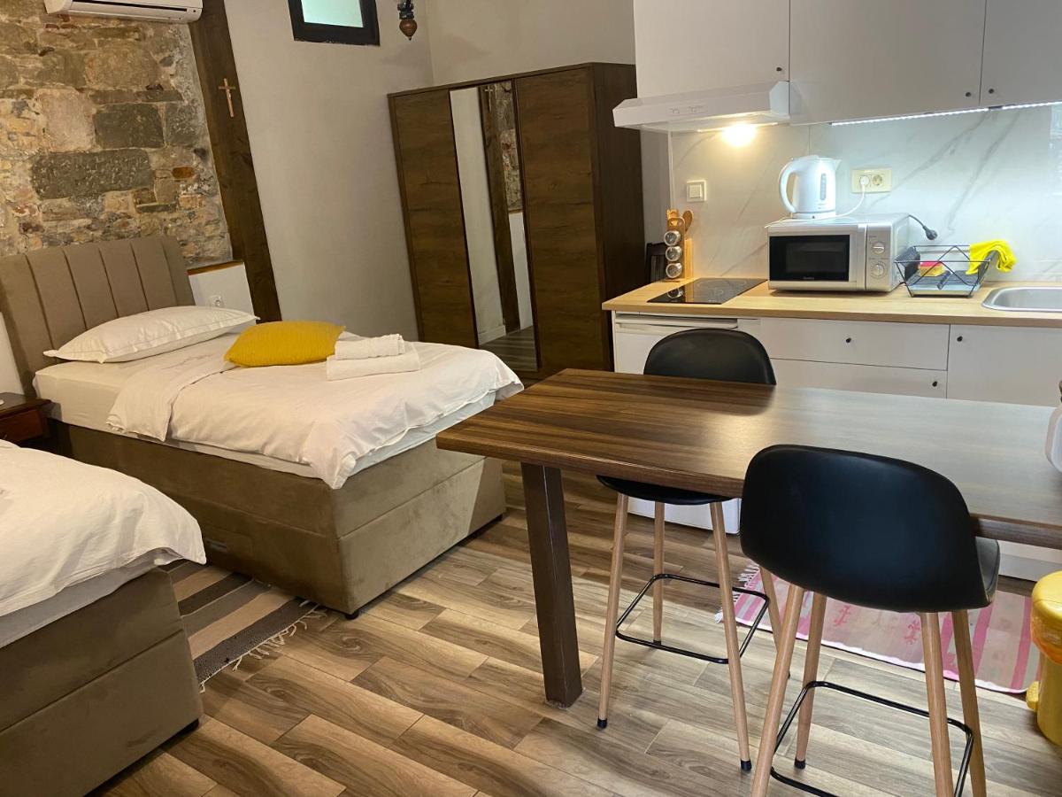 Elena Rooms سبليت المظهر الخارجي الصورة