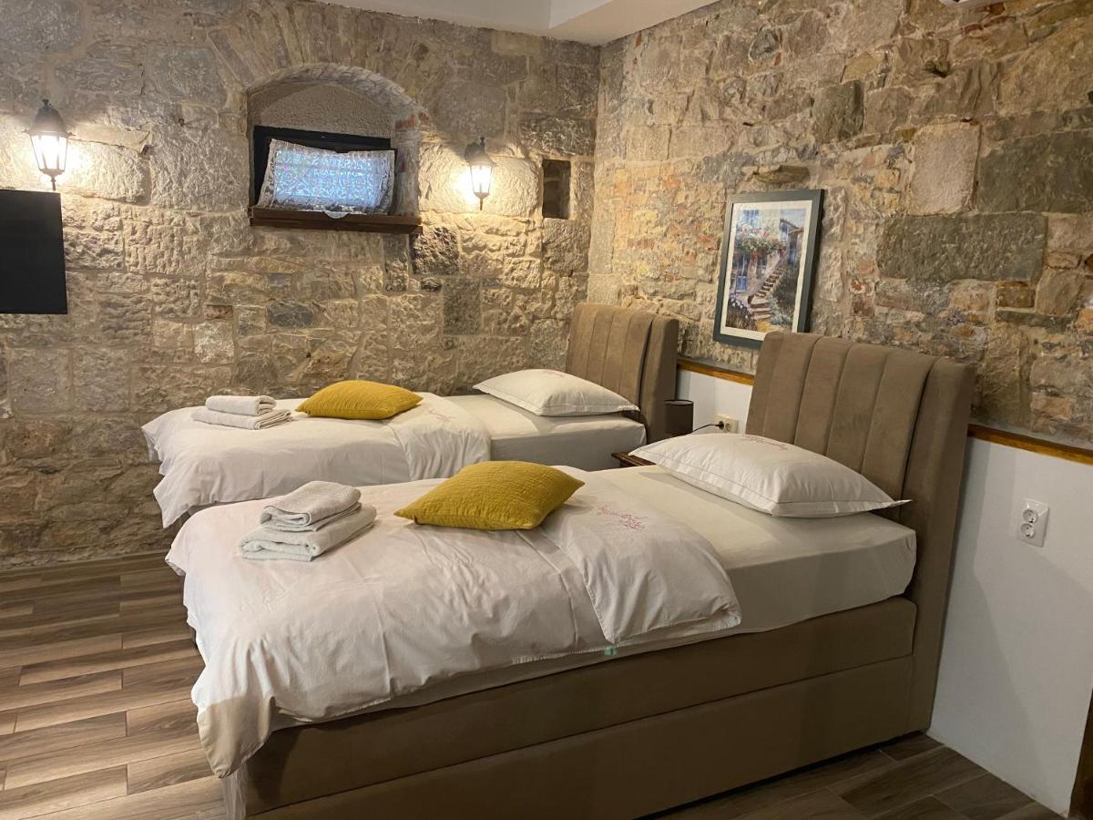 Elena Rooms سبليت المظهر الخارجي الصورة