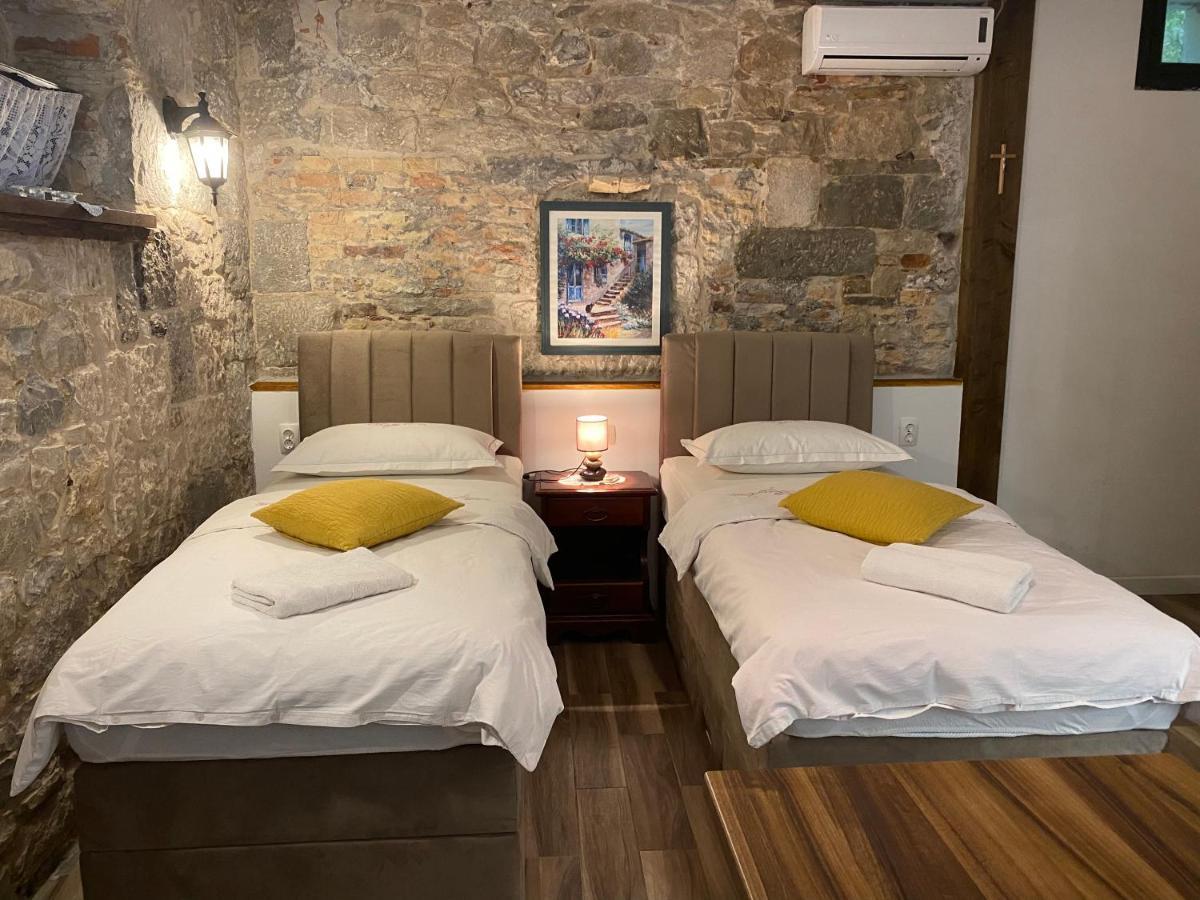 Elena Rooms سبليت المظهر الخارجي الصورة