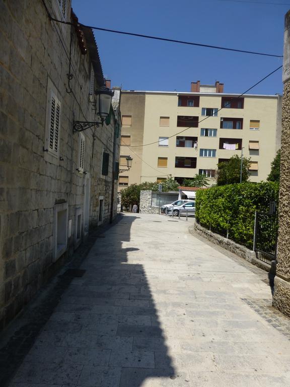 Elena Rooms سبليت المظهر الخارجي الصورة