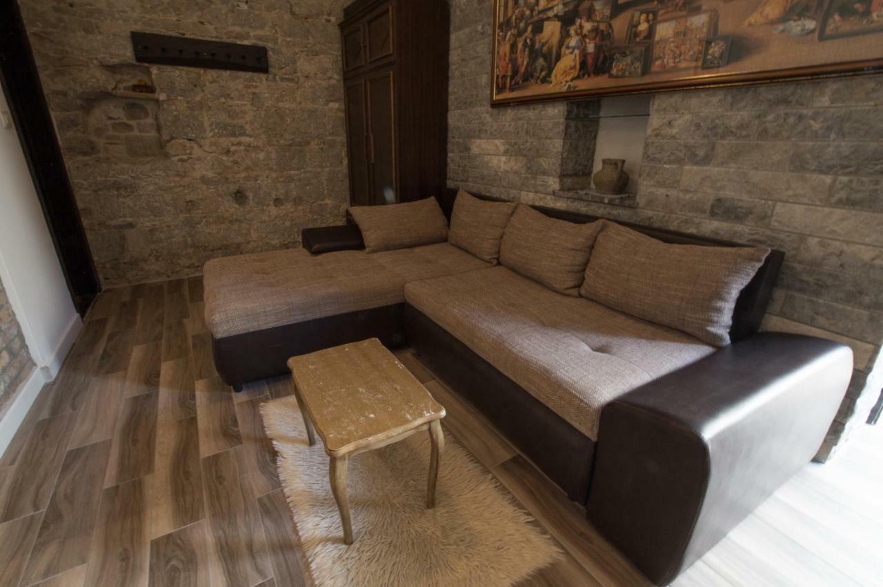 Elena Rooms سبليت المظهر الخارجي الصورة
