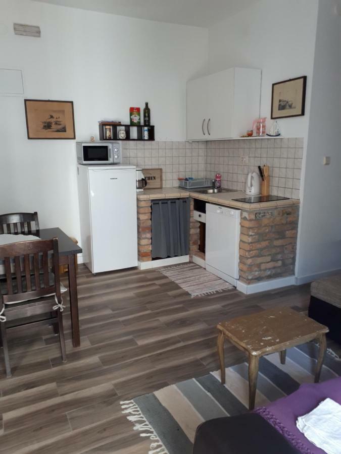 Elena Rooms سبليت المظهر الخارجي الصورة